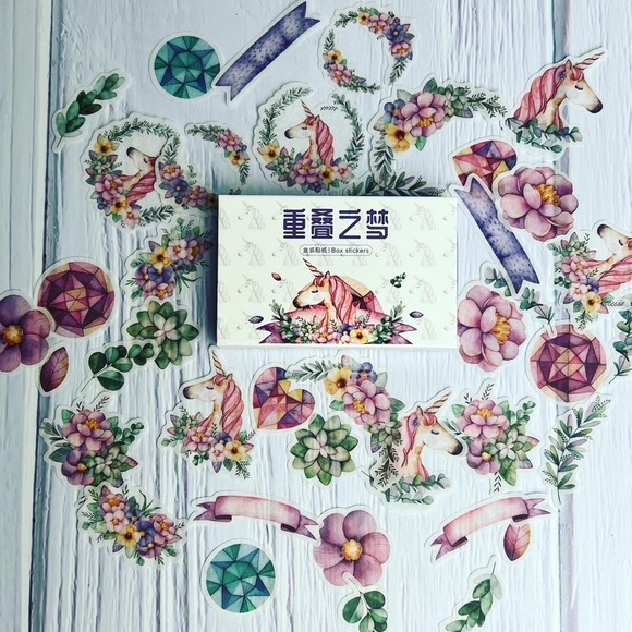 Dreamy Fairytale, Pastel Unicorns Adorned With Flowers, 40 Stickers, 1 Repeat - Picture 2 of 13